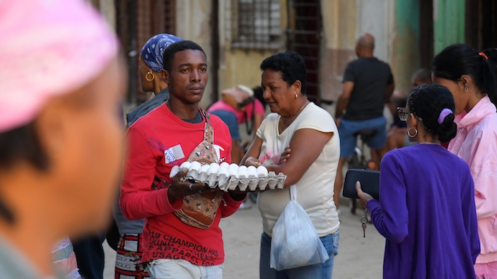 China refuerza su apoyo a Cuba con donación de alimentos