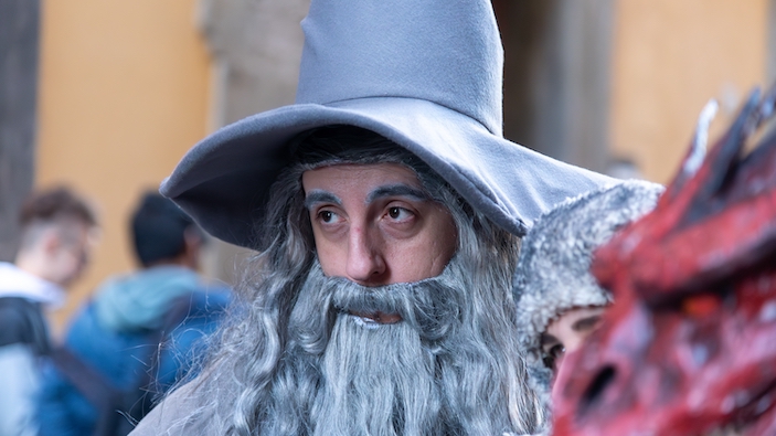 Manifestantes protestan en Buenos Aires vestidos de Gandalf