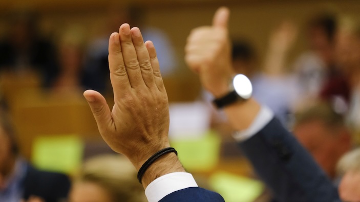 Una spinta per superare la regola dell'unanimità dell'UE in politica estera 