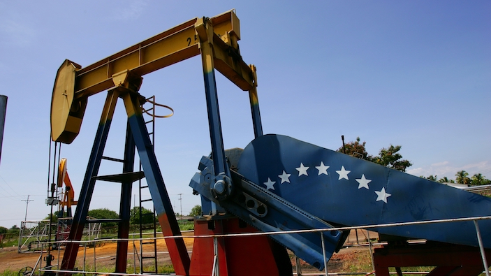 Venezuela anuncia pacto petrolero con Estados Unidos