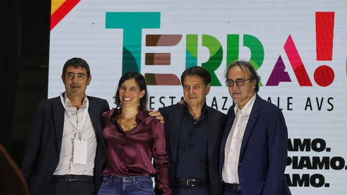 Tra timori urbani e crisi globale, l’Italia si prepara alla campagna elettorale del 2027 