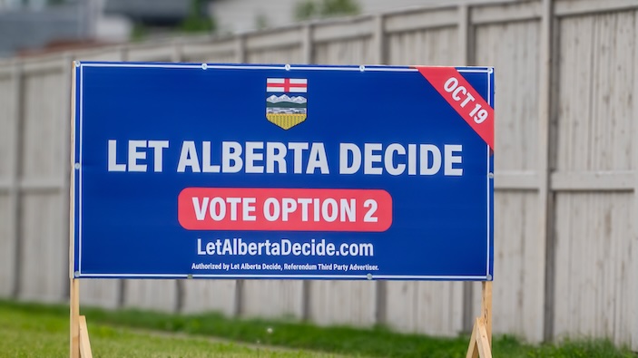 Los votantes de Alberta rechazan la independencia de Canadá por tres a uno